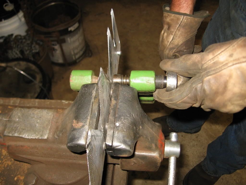 sickle bar repair tool